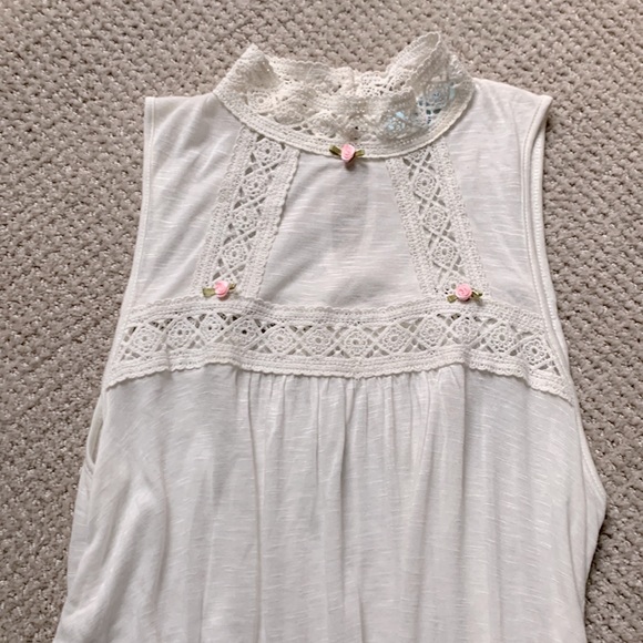 Upcycled balletcore rosette and lace swing tank top - Picture 2 of 7